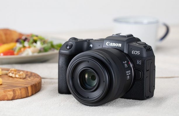 canon-eos-rp-1-613x400-1 Canon EOS RP sử dụng cảm biến full-frame có độ phân giải 26,2MP
