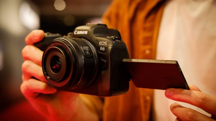 Canon RF 16mm f/2.8 STM