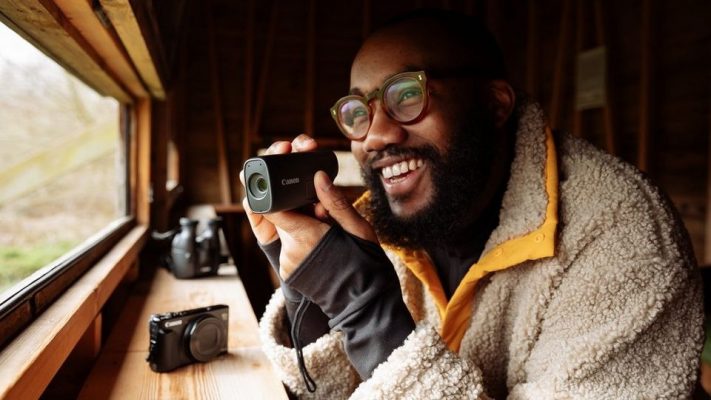 Canon ZOOM Digital Monocular sử dụng cảm biến CMOS 12MP