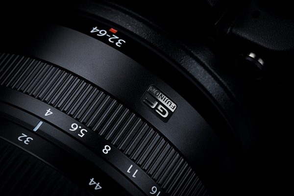 FUJIFILM GF 32-64mm f/4 R LM WR