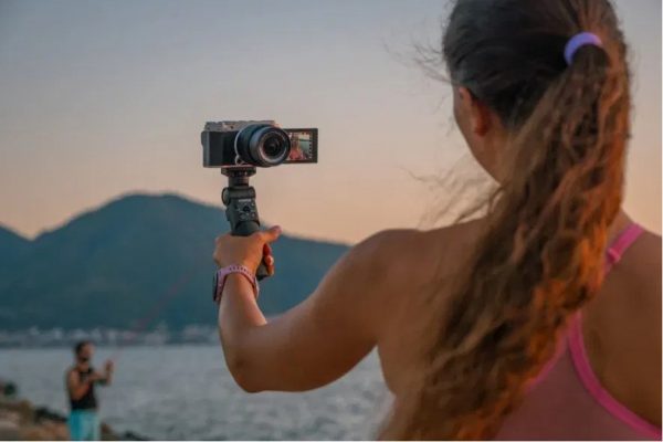 fujifilm-x-m5-15-600x400-1 Fujifilm X-M5 được thiết kế để có thể làm tốt được cả ở tác vụ chụp ảnh và quay video