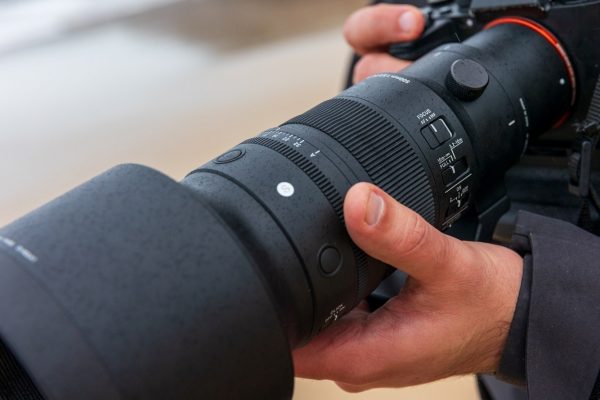 Hệ thống lấy nét tự động HLA trên Sigma 500mm f/5.6 DG DN