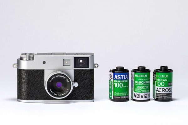 Fujifilm X half có 13 chế độ mô phỏng phim